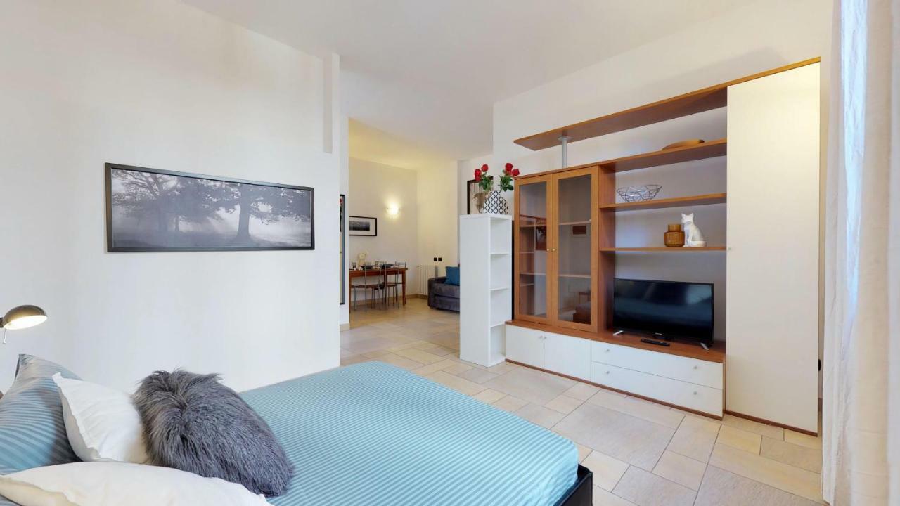 Apartment With Private Garden Near San Siro Stadium Milaan Buitenkant foto
