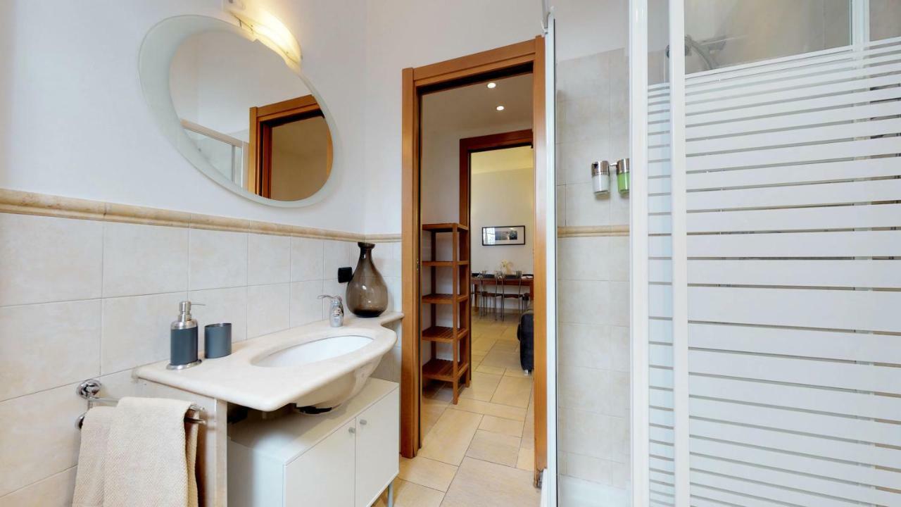 Apartment With Private Garden Near San Siro Stadium Milaan Buitenkant foto