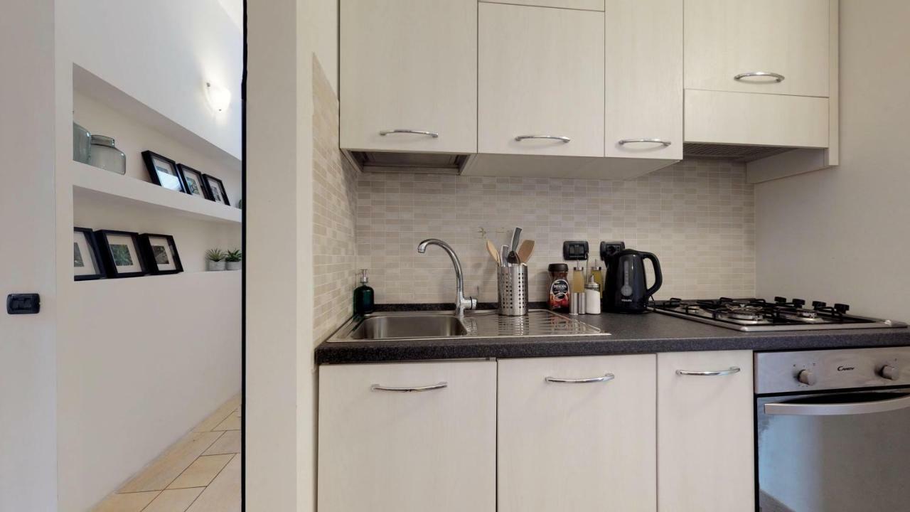 Apartment With Private Garden Near San Siro Stadium Milaan Buitenkant foto